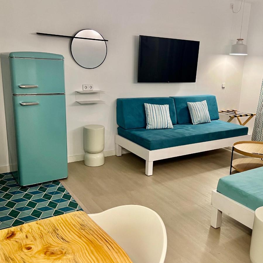 Aparthotel Boutique Poniente Playa Сан-Антонио-Абад Экстерьер фото