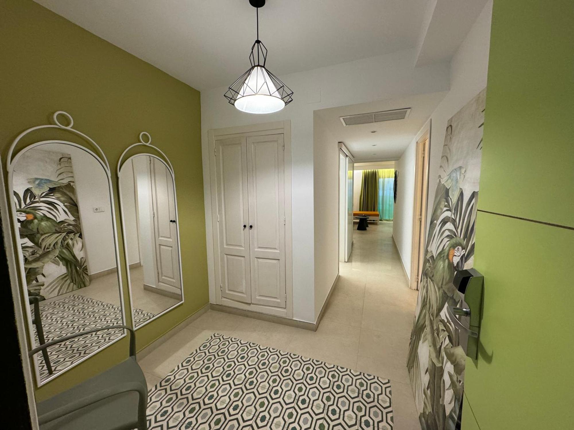 Aparthotel Boutique Poniente Playa Сан-Антонио-Абад Экстерьер фото
