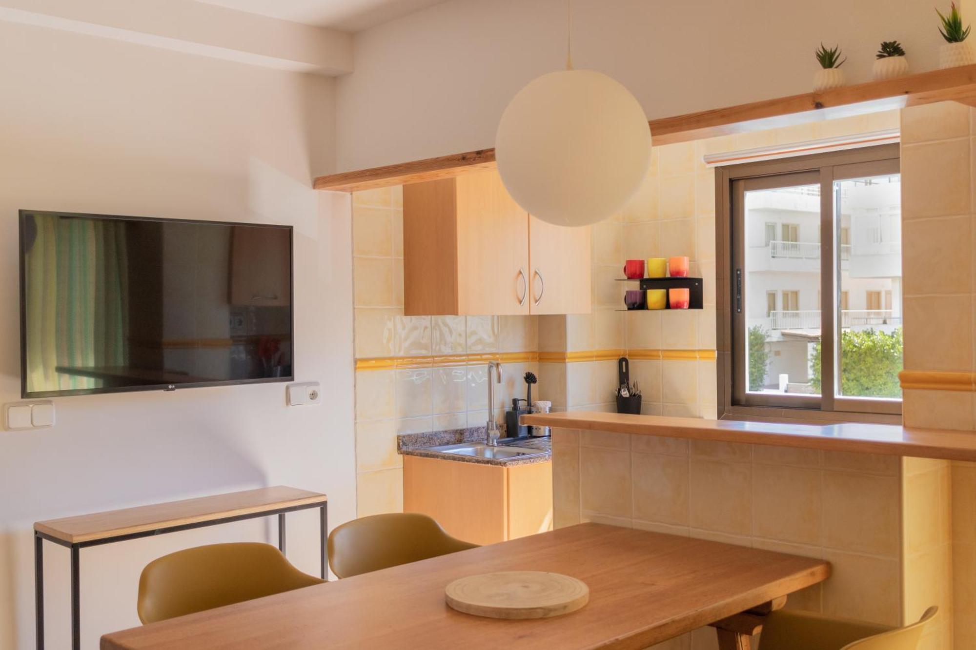 Aparthotel Boutique Poniente Playa Сан-Антонио-Абад Экстерьер фото
